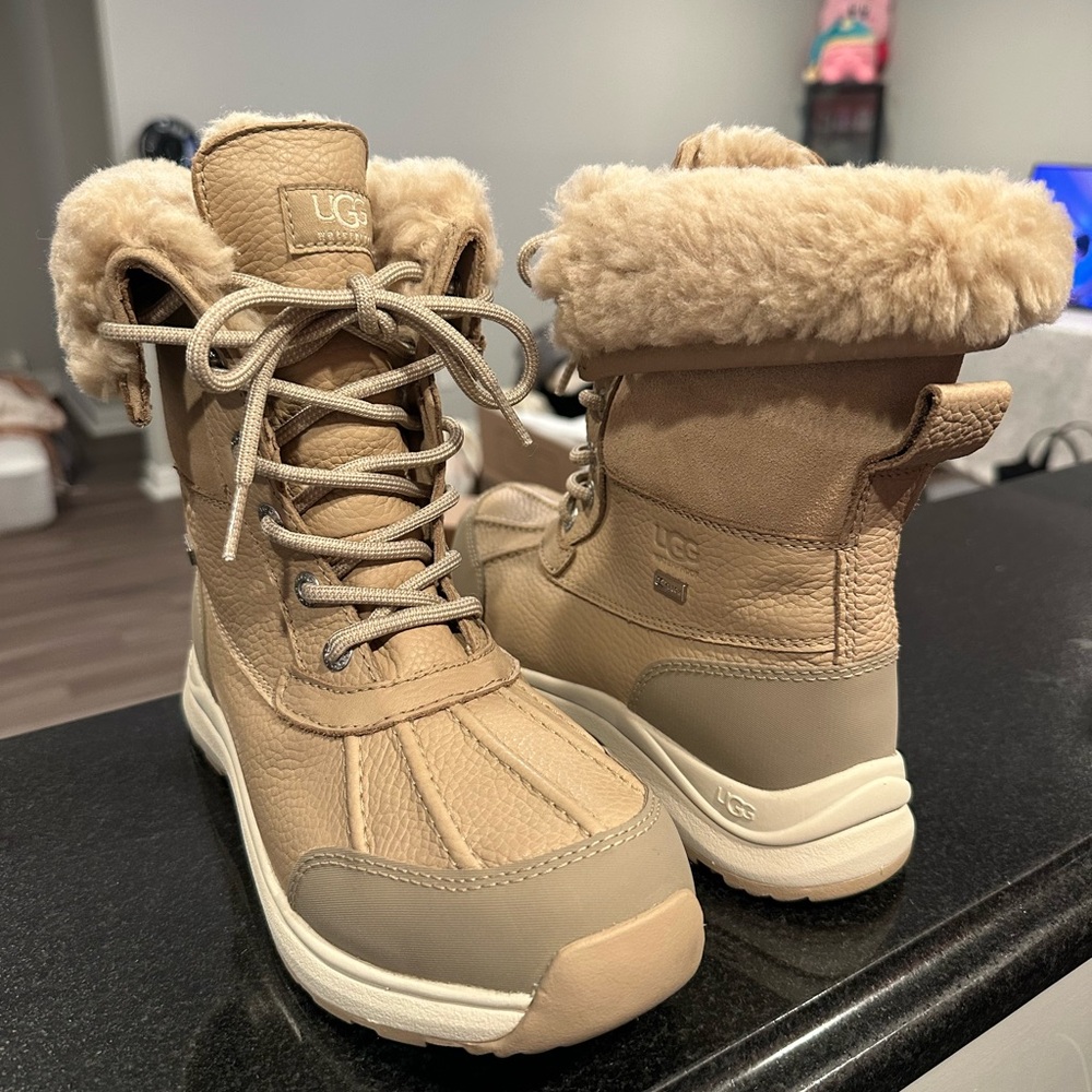 SOLD UGG Women's Beige Winter Boots - Adirondack Boots